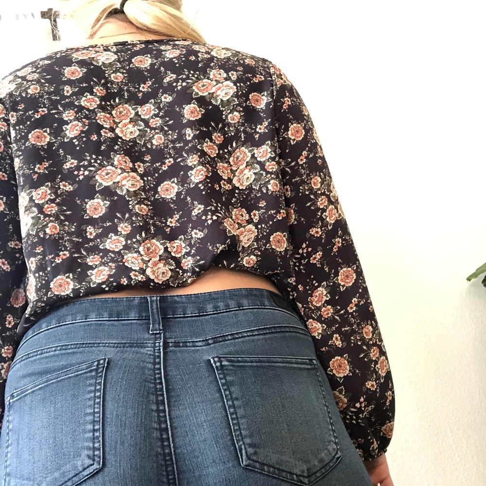 Flowy spring top - Picture 4 of 7